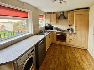 Kitchen- click for photo gallery